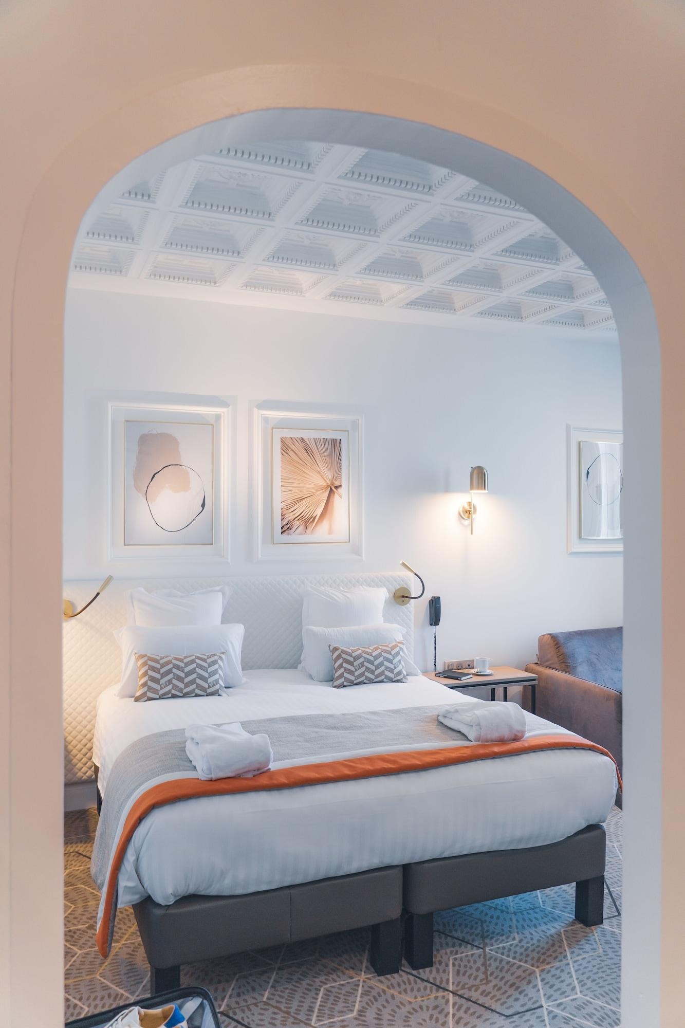 Hotel Oceania D'anjou 4*