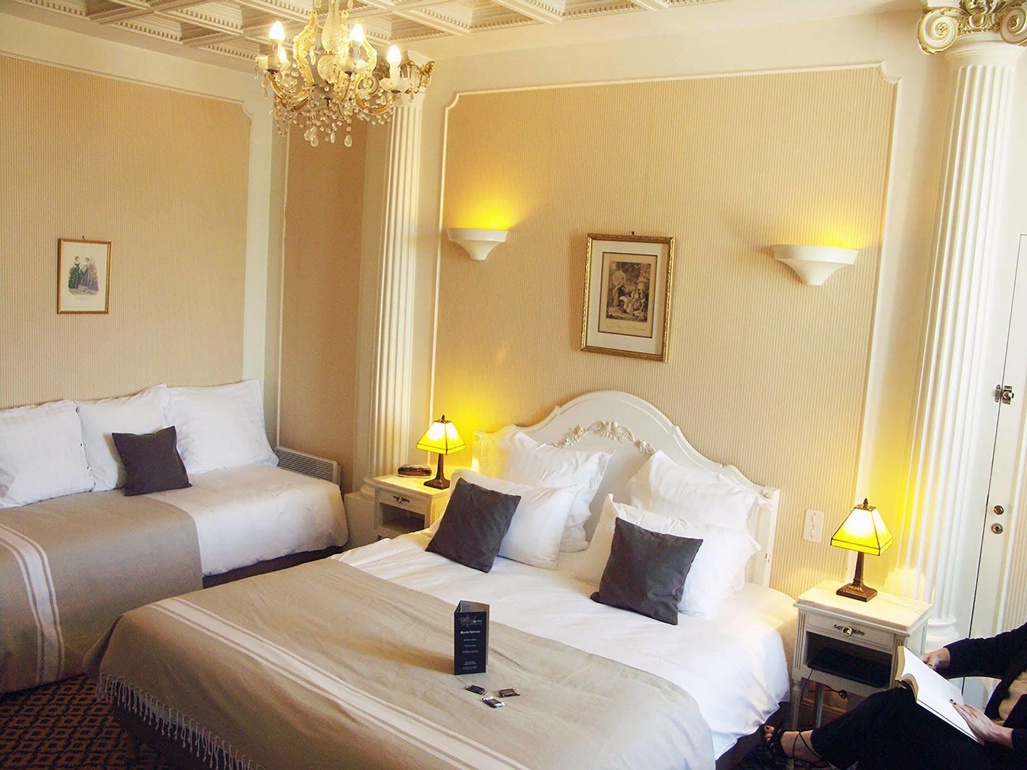 Western D'anjou 4*